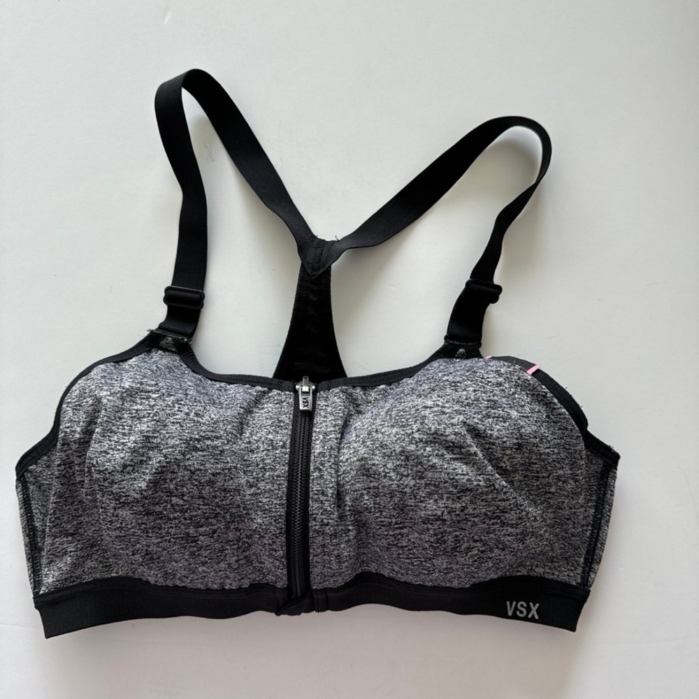 Victoria’s Secret Knockout sports bra 34 B